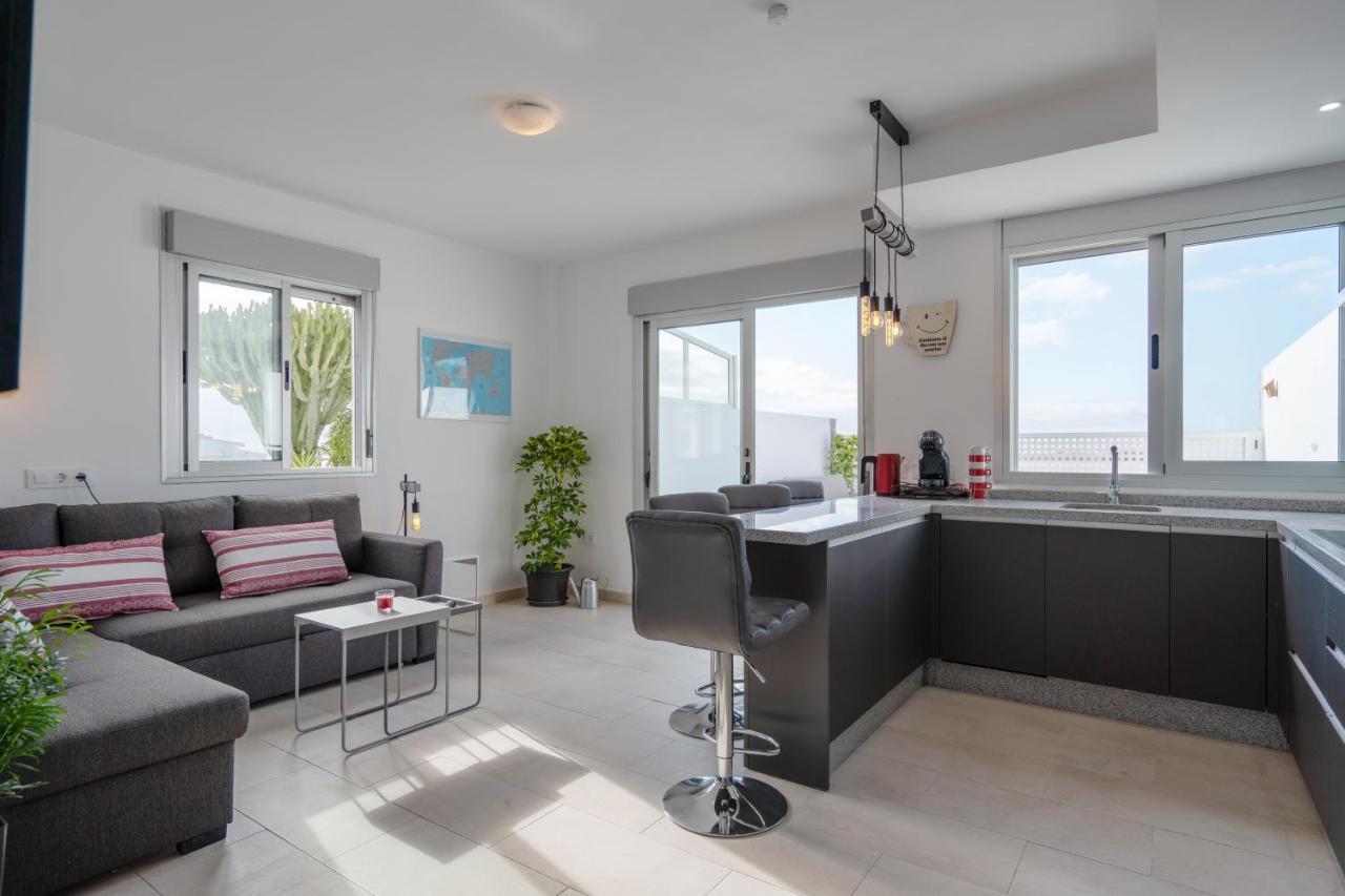Luxurious Apartment With Large Terrace And Sea Views Табайба Экстерьер фото