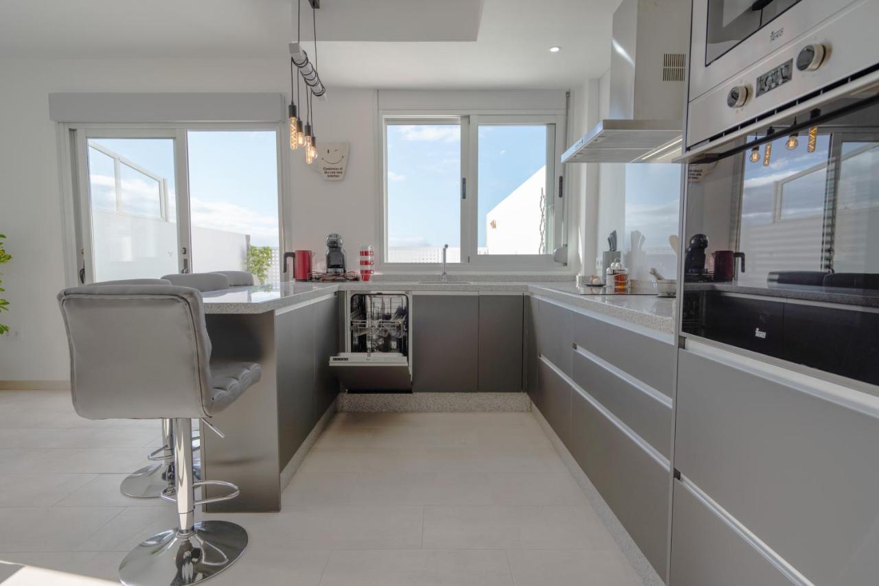 Luxurious Apartment With Large Terrace And Sea Views Табайба Экстерьер фото